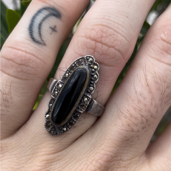 American Vintage Jewelry - Vintage Black Onyx Marcasite Silver Ring